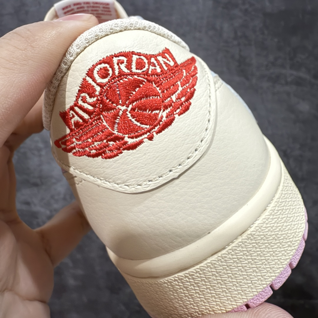 图片[2]-【KZ纯原】Travis Scott x Air Jordan AJ1 Low OG SP TS联名倒钩低帮米黄白粉 IQ7804-101 原材料软头层皮料 国内一线头部知名大厂出品 高端外贸零售专供品质 版型细节完美 原鞋原楦头纸板开发 原厂防尘纸 极致一眼正品既视感 尺码：36-47.5-选品中心