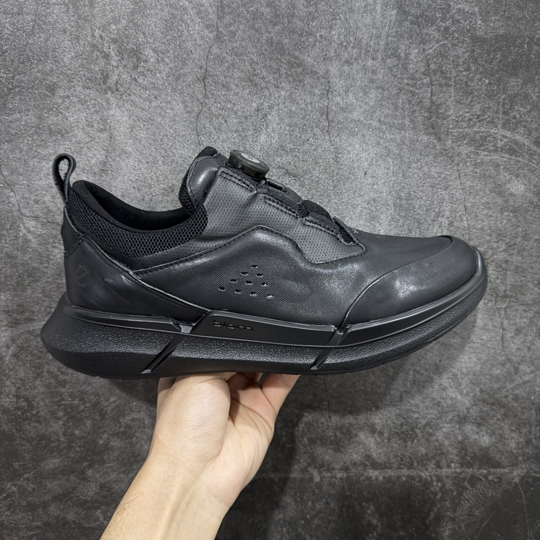 【公司级】Ecco爱步 Boa 运动鞋男鞋高尔夫球鞋 BIOM 透气健步鞋 防滑跑步鞋 健步C系列新款 黄景瑜同款 牛皮鞋面 纹理自然 柔韧耐穿 BIOM自然律动科技鞋楦 符合人体工学 带来裸足体验 气垫中底 带来轻盈舒适的上脚感受 橡胶外底 适应多种地形 防滑耐磨 强劲抓地 鞋面和鞋底一体成型合脚耐穿 城市运动 自在逸步 尺码:39 40 41 42 43 44-选品中心