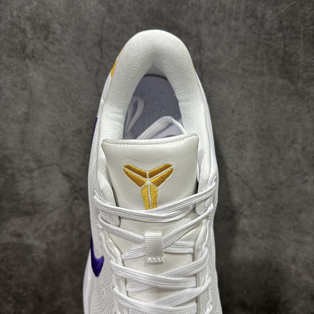 图片[8]-【CK纯原版】Nike Zoom Kobe Ⅷ System 科比8代低帮实战篮球鞋 鞋垫升级配备超厚PHYLON中底 前后掌部位搭载Zoom气垫单元 塑料碳纤维支撑中板 KOBE VII体系的速度模块配备了 PHYLON 中底和在前后掌部位的 Zoom气垫单元，提供快速响应的缓冲。同时，采用低帮弹力鞋口设计，使鞋子能够紧贴脚踝提供更好的支撑。速度模块采用贴合脚面的舒适包裹设计，摒弃传统的鞋舌和鞋内套，使球鞋更加轻质。 货号：HF9550-100 尺码：39-47.5-选品中心