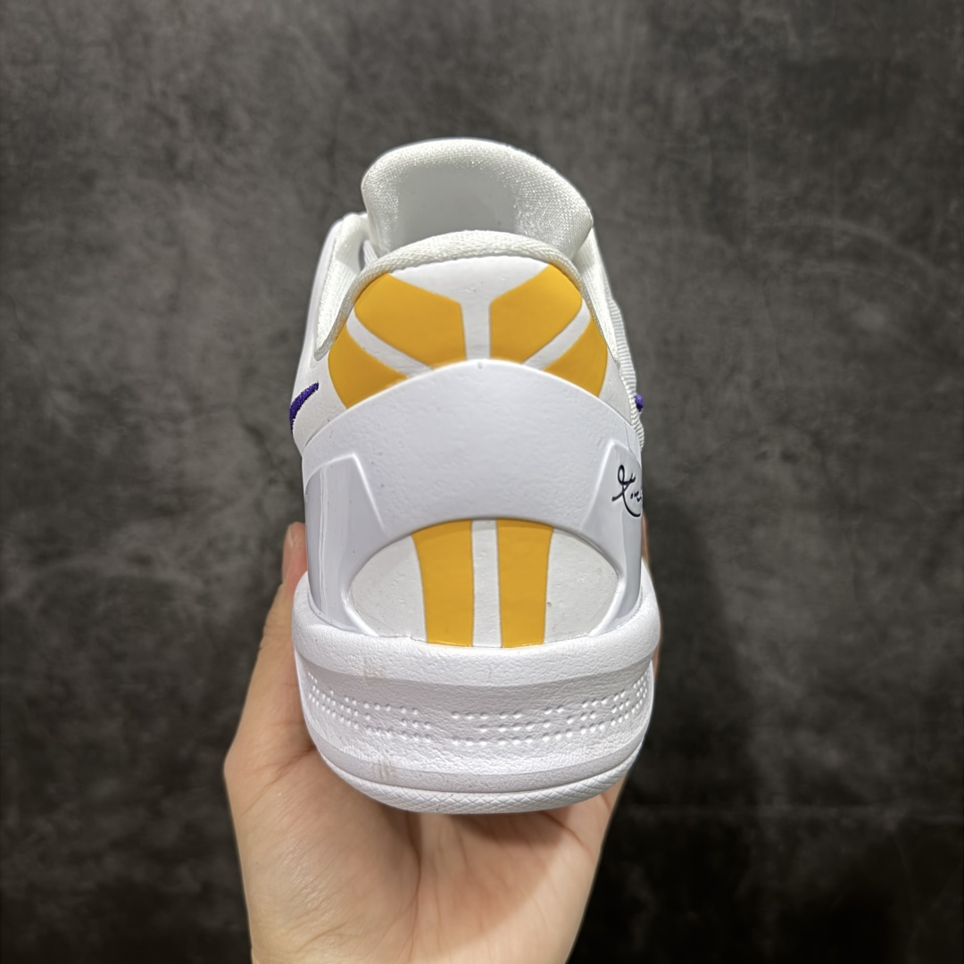 图片[4]-【CK纯原版】Nike Zoom Kobe Ⅷ System 科比8代低帮实战篮球鞋 鞋垫升级配备超厚PHYLON中底 前后掌部位搭载Zoom气垫单元 塑料碳纤维支撑中板 KOBE VII体系的速度模块配备了 PHYLON 中底和在前后掌部位的 Zoom气垫单元，提供快速响应的缓冲。同时，采用低帮弹力鞋口设计，使鞋子能够紧贴脚踝提供更好的支撑。速度模块采用贴合脚面的舒适包裹设计，摒弃传统的鞋舌和鞋内套，使球鞋更加轻质。 货号：HF9550-100 尺码：39-47.5-选品中心