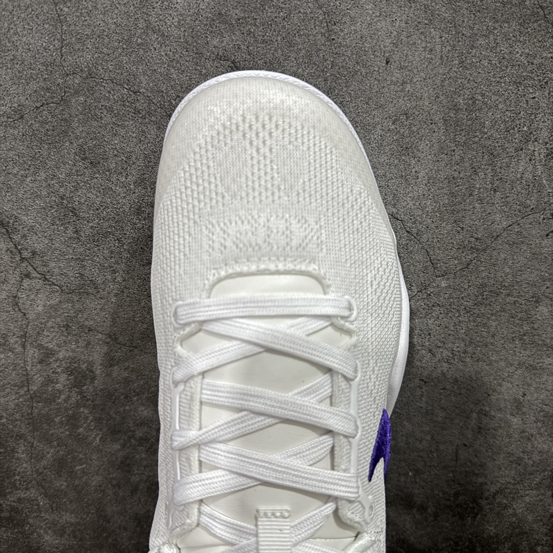 图片[5]-【CK纯原版】Nike Zoom Kobe Ⅷ System 科比8代低帮实战篮球鞋 鞋垫升级配备超厚PHYLON中底 前后掌部位搭载Zoom气垫单元 塑料碳纤维支撑中板 KOBE VII体系的速度模块配备了 PHYLON 中底和在前后掌部位的 Zoom气垫单元，提供快速响应的缓冲。同时，采用低帮弹力鞋口设计，使鞋子能够紧贴脚踝提供更好的支撑。速度模块采用贴合脚面的舒适包裹设计，摒弃传统的鞋舌和鞋内套，使球鞋更加轻质。 货号：HF9550-100 尺码：39-47.5-选品中心