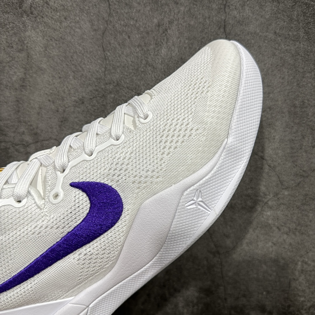 图片[6]-【CK纯原版】Nike Zoom Kobe Ⅷ System 科比8代低帮实战篮球鞋 鞋垫升级配备超厚PHYLON中底 前后掌部位搭载Zoom气垫单元 塑料碳纤维支撑中板 KOBE VII体系的速度模块配备了 PHYLON 中底和在前后掌部位的 Zoom气垫单元，提供快速响应的缓冲。同时，采用低帮弹力鞋口设计，使鞋子能够紧贴脚踝提供更好的支撑。速度模块采用贴合脚面的舒适包裹设计，摒弃传统的鞋舌和鞋内套，使球鞋更加轻质。 货号：HF9550-100 尺码：39-47.5-选品中心