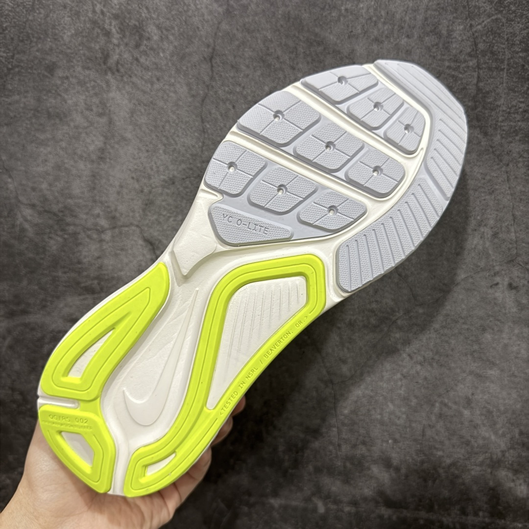 图片[9]-【XE纯原】Nike Air Zoom Structure 26登月26代超级飞马系列马拉松跑步鞋 HJ1101-103 平台专供 充正品质 之前未流通市场版本 内里嵌入定型海绵 中底搭载前Zoom+全掌React配置 全部原鞋开发打造 所有细节全部同步原版 全新一代拥有 Zoom Air 一如既往的稳定感和流畅感 鞋面采用工程网眼设计 为特定高热区域营造出色透气性 进一步增加鞋面的穿孔数量 让足部能够快速散热 中足搭配 Flywire 飞线 在高速运动时营造舒适稳定的贴合感 内置Zoon气垫加持 动力十足！ 尺码： 39 40 40.5 41 42 42.5 43 44 44.5 45 46-选品中心