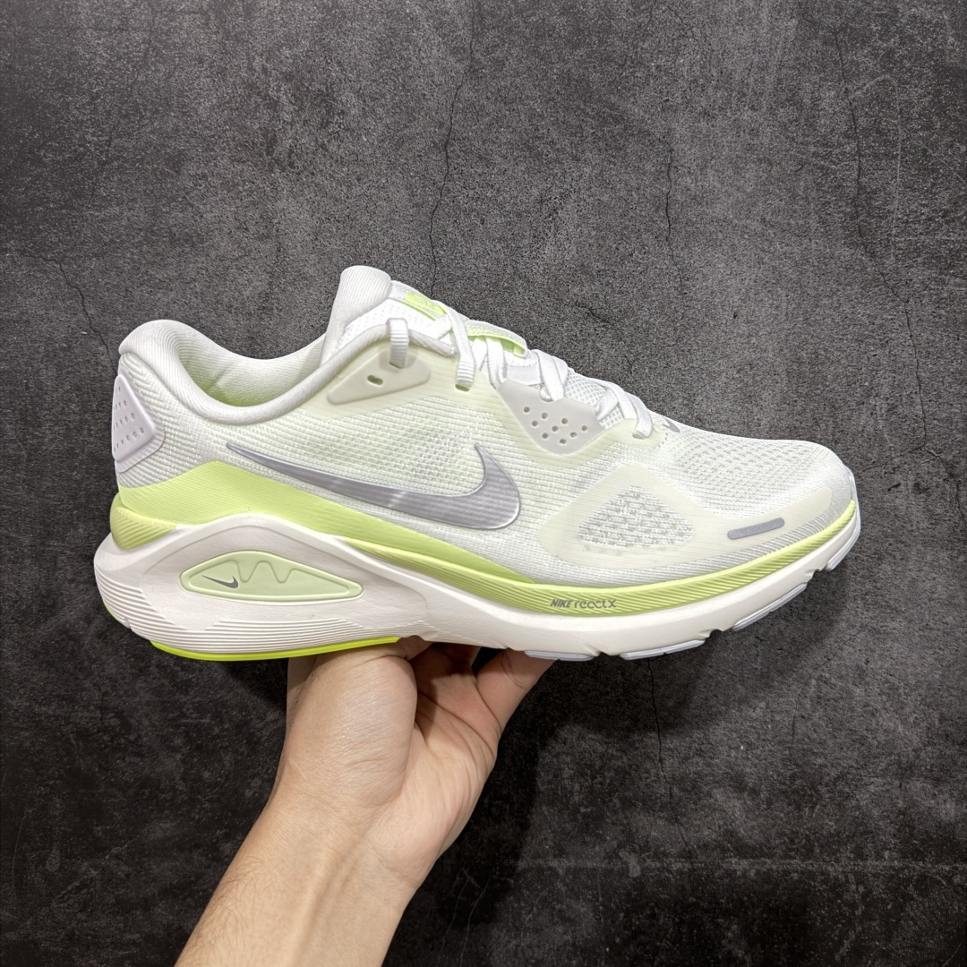 【XE纯原】Nike Air Zoom Structure 26登月26代超级飞马系列马拉松跑步鞋 HJ1101-103 平台专供 充正品质 之前未流通市场版本 内里嵌入定型海绵 中底搭载前Zoom+全掌React配置 全部原鞋开发打造 所有细节全部同步原版 全新一代拥有 Zoom Air 一如既往的稳定感和流畅感 鞋面采用工程网眼设计 为特定高热区域营造出色透气性 进一步增加鞋面的穿孔数量 让足部能够快速散热 中足搭配 Flywire 飞线 在高速运动时营造舒适稳定的贴合感 内置Zoon气垫加持 动力十足! 尺码: 39 40 40.5 41 42 42.5 43 44 44.5 45 46-选品中心