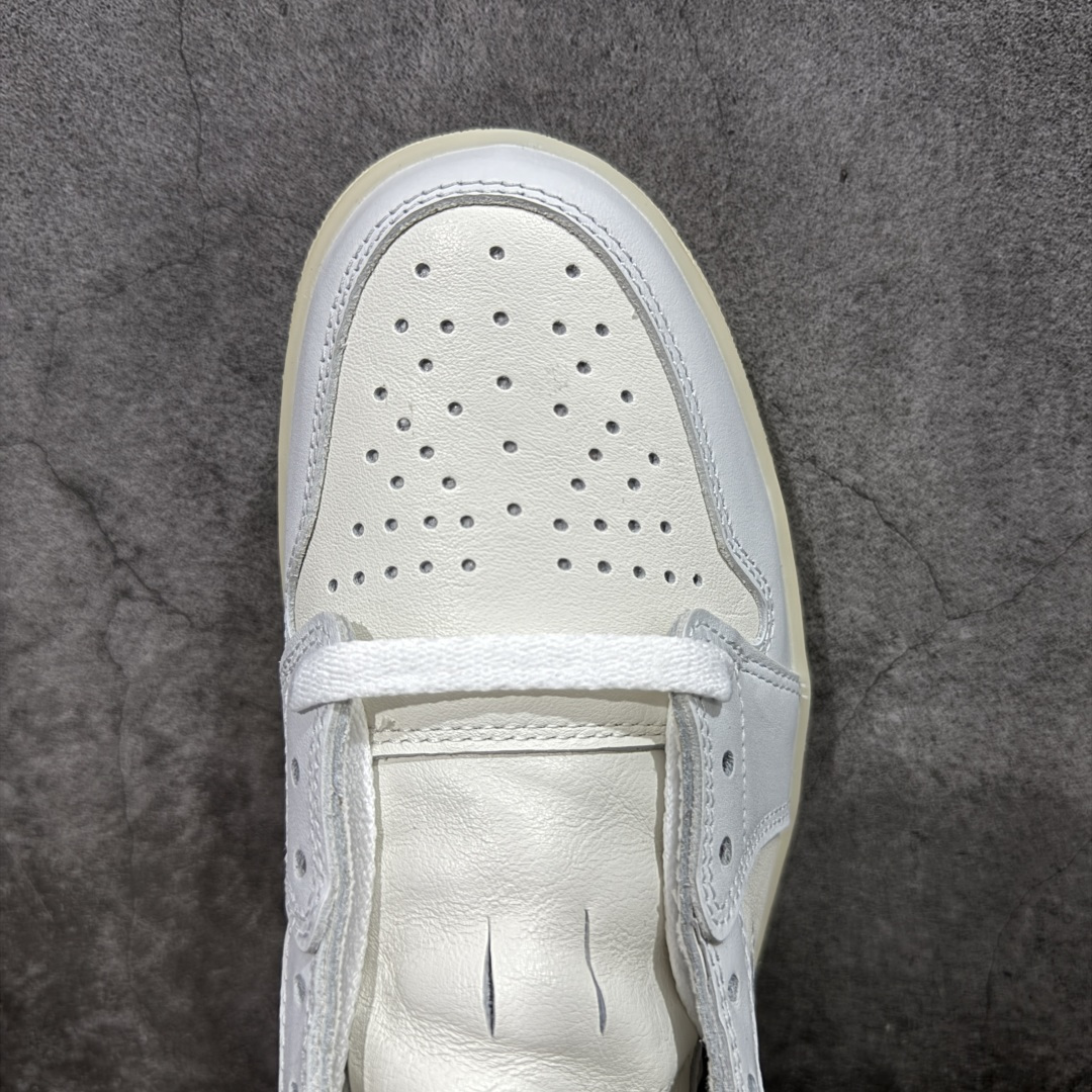 图片[5]-【原厂版】Air Jordan 1 Low \”Floral Swoosh\” AJ1 乔1花朵刺绣 低帮文化休闲板鞋 IF4391-100  #鞋身整体以灰白色纹理皮革为基础，搭配天空蓝色的覆盖层，营造出清新又富有层次感的视觉效果。  尺码：36 36.5 37.5 38 38.5 39 40 40.5 41 42 42.5 43 44 44.5 45 46 47.5-选品中心