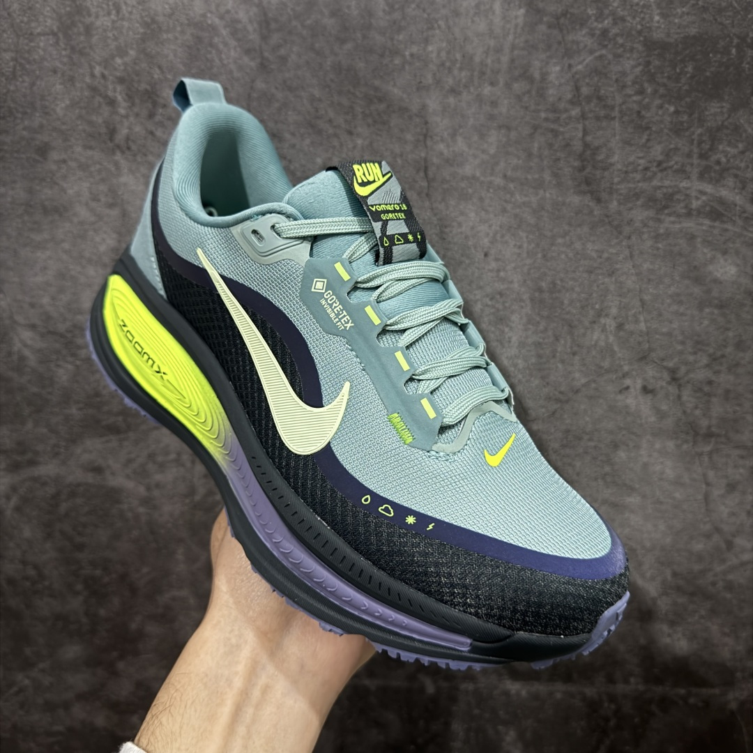 图片[3]-【纯原组合底】Nike VOMERO 18 GTX 耐克 舒适减震防滑 低帮跑步鞋 正确组合大底 正确真正gtx防水鞋面 全掌ReactX泡绵中底 前掌和后跟还配备了Air Zoom气垫单元 据说跑起来更快更舒适哦 这次最大的升级点 首次引入了ReactX泡绵 货号：HQ7001-300 尺码：35.5 36 36.5 37.5 38 38.5 39 40 40.5 41 42 42.5 43 44 45 编码：GLB240250-选品中心