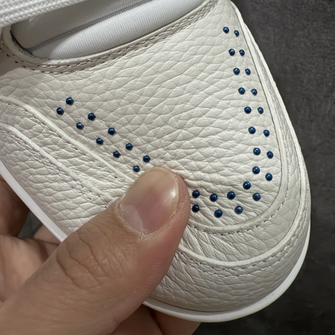 图片[5]-【天花板/Goat版】 市场最强版 没有之一的存在💪🏻 Louis Vuitton LV Trainer 系列全新版上架 手里有正品的可以对比下🆚懂货的看细节‼️ 此版品质是市场从未达到的新高度！ 整体版型 皮料 牛仔布的色差 压花纹路清晰度 后跟版型等等 都可以自行对比[机智]吊打市场所有货，怒甩十条街的那种，直接来正品对比图🆚，欢迎拿市场各大工厂的货来对比！ 尺码：35-45码-选品中心