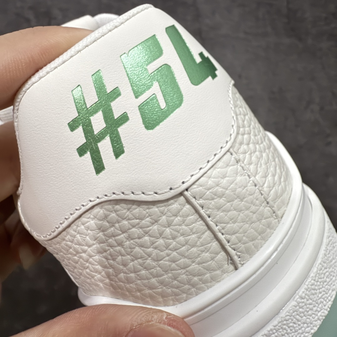 图片[2]-【天花板/Goat版】 市场最强版 没有之一的存在💪🏻 Louis Vuitton LV Trainer 系列全新版上架 手里有正品的可以对比下🆚懂货的看细节‼️ 此版品质是市场从未达到的新高度！ 整体版型 皮料 牛仔布的色差 压花纹路清晰度 后跟版型等等 都可以自行对比[机智]吊打市场所有货，怒甩十条街的那种，直接来正品对比图🆚，欢迎拿市场各大工厂的货来对比！ 尺码：35-45码-选品中心