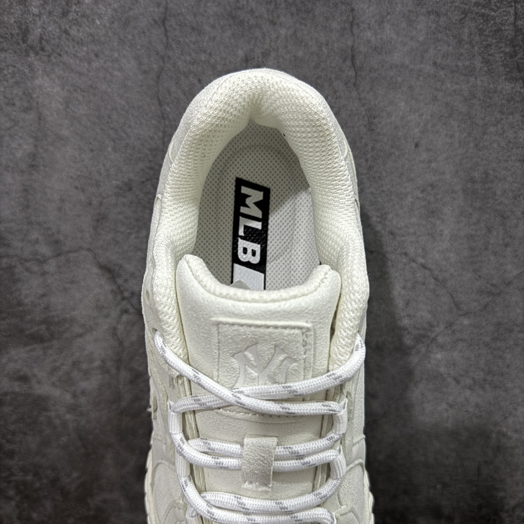 图片[8]-【纯原升级版】MLB 纽约洋基队 双鞋带 轻量运动百搭 豆豆薄底鞋 防滑轻便 低帮 板鞋 男女同款 MLB官方同步出货 虞书欣等众多潮流明星同款 高弹双层MD大底 原楦原档案数据开发版型（完美鞋头弧度/后套收口效果🆚市面文案版本‼️） 原厂立体填充鞋舌海绵 中底注胶孔原数据开发模具大底原厂转印标市面上唯一纯原版本 原材料打造 内增高6cm 原厂1：1模具开发 原厂进口纳米材质 原厂 全套原盒雷射防伪标包装 天猫订单品质 官网尺码：35 36 36.5 37.5 38 38.5 39 40 40.5 41 42 42.5 43 44 45-选品中心