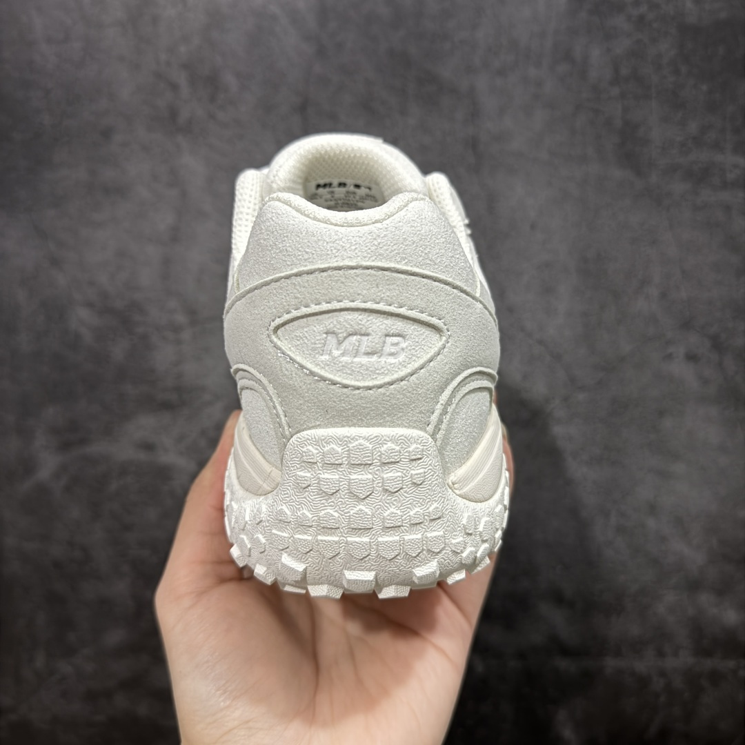 图片[4]-【纯原升级版】MLB 纽约洋基队 双鞋带 轻量运动百搭 豆豆薄底鞋 防滑轻便 低帮 板鞋 男女同款 MLB官方同步出货 虞书欣等众多潮流明星同款 高弹双层MD大底 原楦原档案数据开发版型（完美鞋头弧度/后套收口效果🆚市面文案版本‼️） 原厂立体填充鞋舌海绵 中底注胶孔原数据开发模具大底原厂转印标市面上唯一纯原版本 原材料打造 内增高6cm 原厂1：1模具开发 原厂进口纳米材质 原厂 全套原盒雷射防伪标包装 天猫订单品质 官网尺码：35 36 36.5 37.5 38 38.5 39 40 40.5 41 42 42.5 43 44 45-选品中心