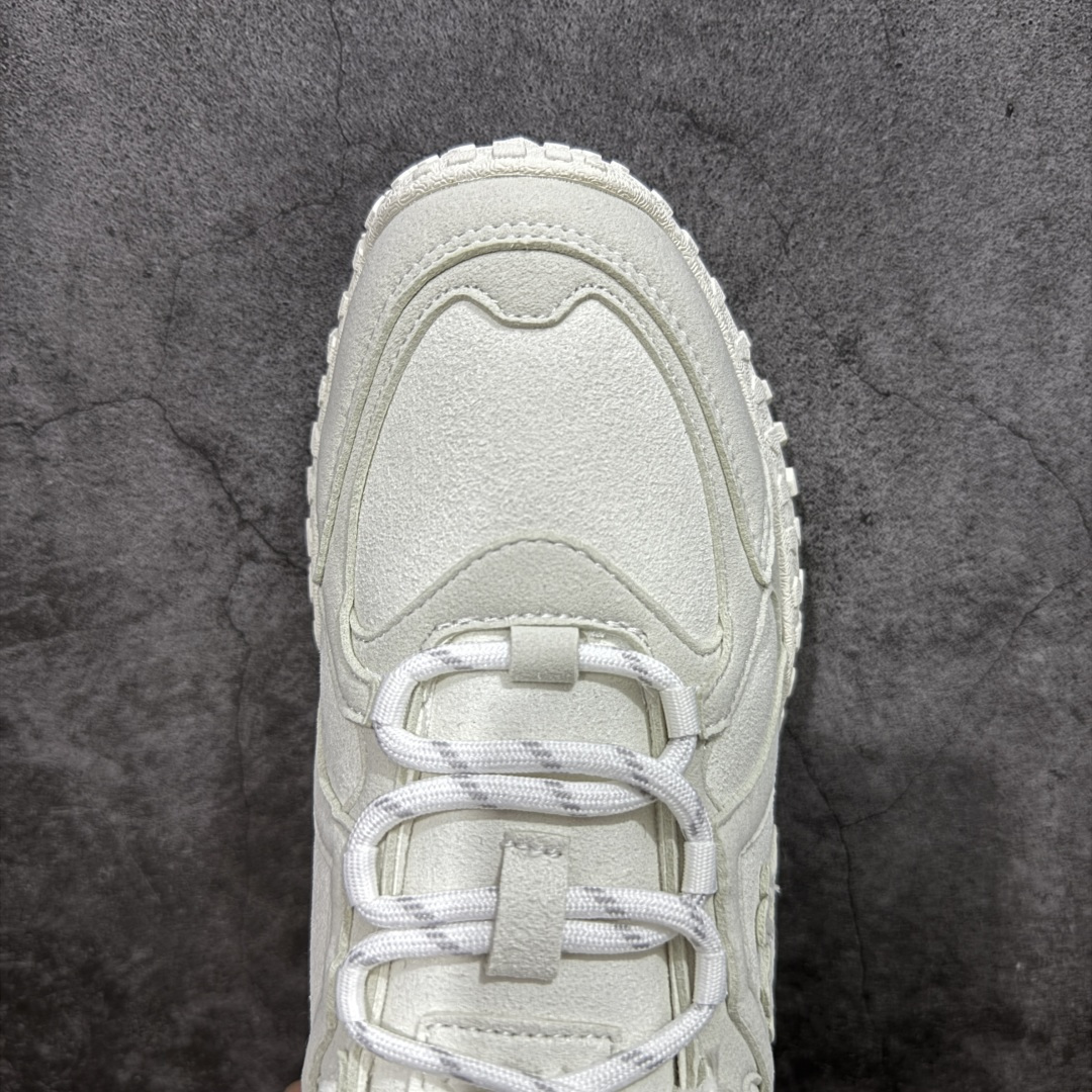 图片[5]-【纯原升级版】MLB 纽约洋基队 双鞋带 轻量运动百搭 豆豆薄底鞋 防滑轻便 低帮 板鞋 男女同款 MLB官方同步出货 虞书欣等众多潮流明星同款 高弹双层MD大底 原楦原档案数据开发版型（完美鞋头弧度/后套收口效果🆚市面文案版本‼️） 原厂立体填充鞋舌海绵 中底注胶孔原数据开发模具大底原厂转印标市面上唯一纯原版本 原材料打造 内增高6cm 原厂1：1模具开发 原厂进口纳米材质 原厂 全套原盒雷射防伪标包装 天猫订单品质 官网尺码：35 36 36.5 37.5 38 38.5 39 40 40.5 41 42 42.5 43 44 45-选品中心