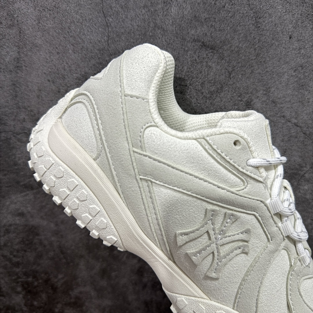 图片[7]-【纯原升级版】MLB 纽约洋基队 双鞋带 轻量运动百搭 豆豆薄底鞋 防滑轻便 低帮 板鞋 男女同款 MLB官方同步出货 虞书欣等众多潮流明星同款 高弹双层MD大底 原楦原档案数据开发版型（完美鞋头弧度/后套收口效果🆚市面文案版本‼️） 原厂立体填充鞋舌海绵 中底注胶孔原数据开发模具大底原厂转印标市面上唯一纯原版本 原材料打造 内增高6cm 原厂1：1模具开发 原厂进口纳米材质 原厂 全套原盒雷射防伪标包装 天猫订单品质 官网尺码：35 36 36.5 37.5 38 38.5 39 40 40.5 41 42 42.5 43 44 45-选品中心