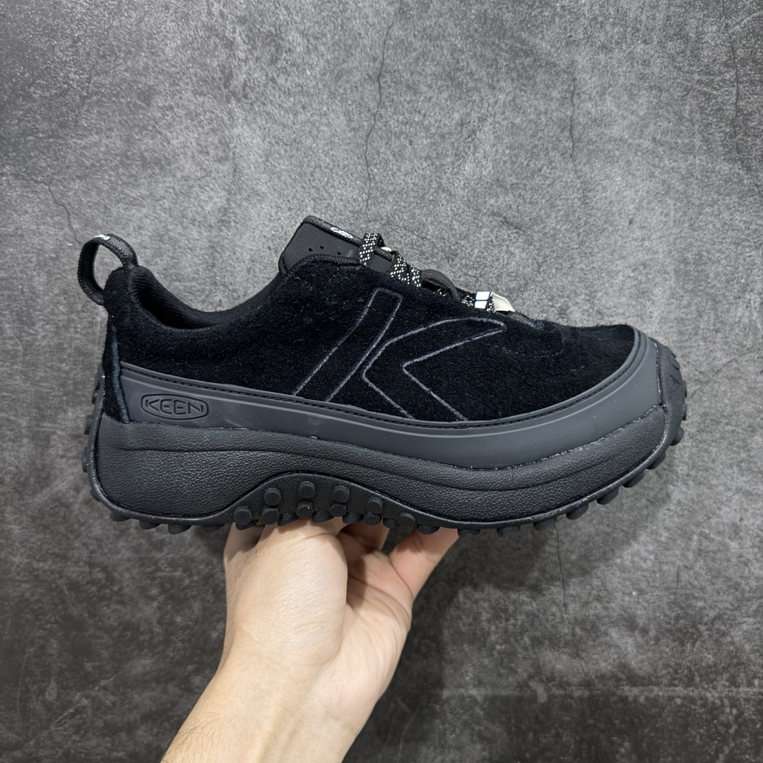 【绿x版本】KEEN Mino 科恩户外徒步山系 皮革透气支撑 低帮跑步鞋 全头层翻毛皮鞋面材质 专业的防滑齿纹大底与稳固护趾设计,无惧山路崎岖,给你踏实的安全感。 独特的复古廓形与温柔色调,瞬间提升OOTD质感,上脚舒适百搭 尺码:35-45-选品中心