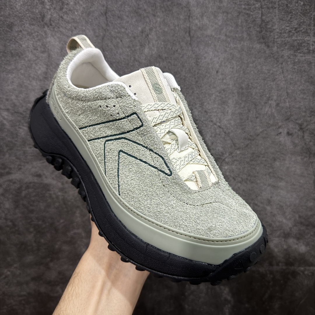 图片[3]-【绿x版本】KEEN Mino 科恩户外徒步山系 皮革透气支撑 低帮跑步鞋 全头层翻毛皮鞋面材质 专业的防滑齿纹大底与稳固护趾设计，无惧山路崎岖，给你踏实的安全感。 独特的复古廓形与温柔色调，瞬间提升OOTD质感，上脚舒适百搭 尺码：35-45-选品中心