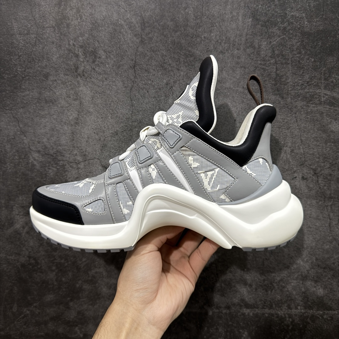 图片[2]-【YS纯原】广奢高端货Louis Vuitton 路易威登LV Archlight Sneakers系列 真皮拼色弓型拱桥底运动鞋 INS炸款 · 米兰走秀风 高奢质感 ✦ 高奢品牌走秀款 · 复古老爹＋舞蹈弓型轮廓 ✦ 升级原装5D礼盒＋全套原装配件 ✦ 支持NFC感应 · 直接跳转官网 ✦ 头层小牛皮革饰片 · 细节干净利落 ✦ 原厂网面＋真皮拼接 · 透气不闷脚 ✦ 独立开发 TPU回弹中底 · 轻量缓震 ✦ 组合 TPR耐磨大底 · 抓地稳、耐穿强 ✦ 超软皮内里＋柔软脚垫 · 上脚一秒舒适 尺码：35-39-选品中心