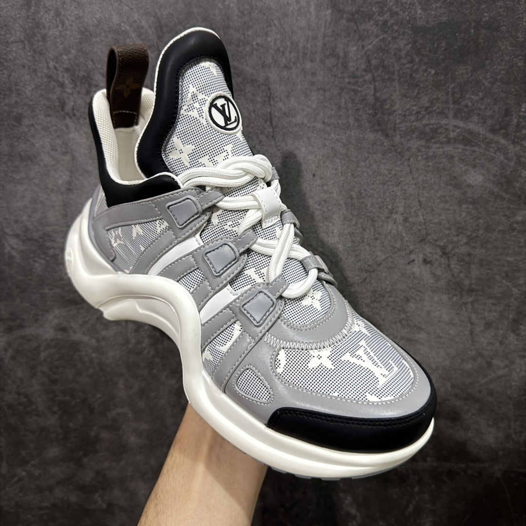 图片[3]-【YS纯原】广奢高端货Louis Vuitton 路易威登LV Archlight Sneakers系列 真皮拼色弓型拱桥底运动鞋 INS炸款 · 米兰走秀风 高奢质感 ✦ 高奢品牌走秀款 · 复古老爹＋舞蹈弓型轮廓 ✦ 升级原装5D礼盒＋全套原装配件 ✦ 支持NFC感应 · 直接跳转官网 ✦ 头层小牛皮革饰片 · 细节干净利落 ✦ 原厂网面＋真皮拼接 · 透气不闷脚 ✦ 独立开发 TPU回弹中底 · 轻量缓震 ✦ 组合 TPR耐磨大底 · 抓地稳、耐穿强 ✦ 超软皮内里＋柔软脚垫 · 上脚一秒舒适 尺码：35-39-选品中心