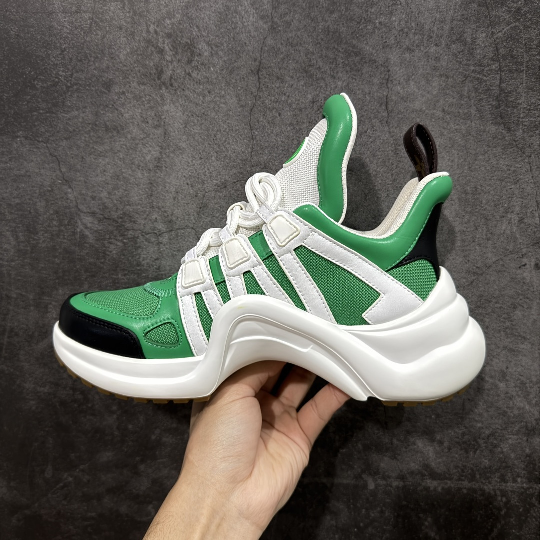 图片[2]-【YS纯原】广奢高端货Louis Vuitton 路易威登LV Archlight Sneakers系列 真皮拼色弓型拱桥底运动鞋 INS炸款 · 米兰走秀风 高奢质感 ✦ 高奢品牌走秀款 · 复古老爹＋舞蹈弓型轮廓 ✦ 升级原装5D礼盒＋全套原装配件 ✦ 支持NFC感应 · 直接跳转官网 ✦ 头层小牛皮革饰片 · 细节干净利落 ✦ 原厂网面＋真皮拼接 · 透气不闷脚 ✦ 独立开发 TPU回弹中底 · 轻量缓震 ✦ 组合 TPR耐磨大底 · 抓地稳、耐穿强 ✦ 超软皮内里＋柔软脚垫 · 上脚一秒舒适 尺码：35-39-选品中心