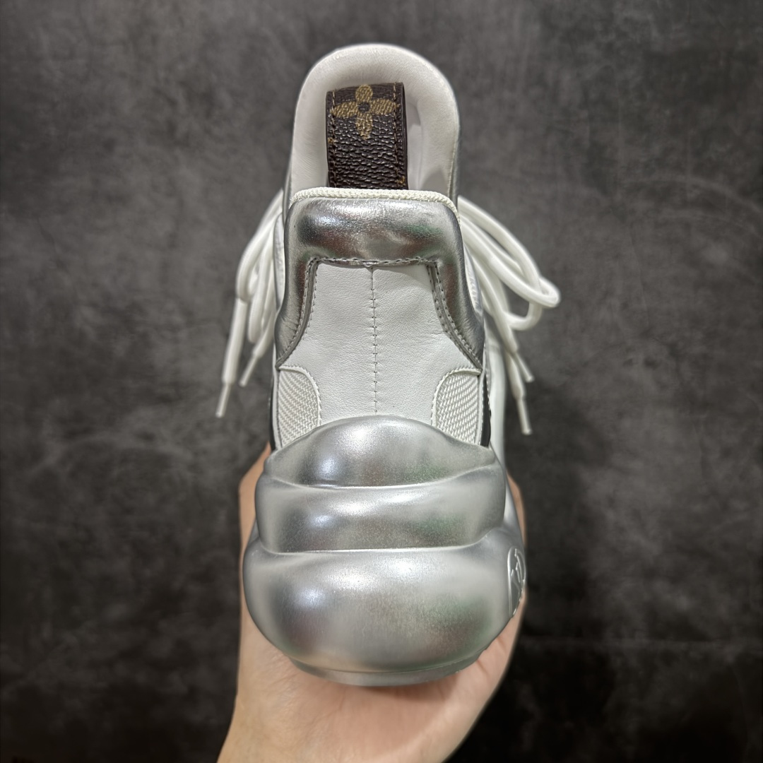 图片[4]-【YS纯原】广奢高端货Louis Vuitton 路易威登LV Archlight Sneakers系列 真皮拼色弓型拱桥底运动鞋 INS炸款 · 米兰走秀风 高奢质感 ✦ 高奢品牌走秀款 · 复古老爹＋舞蹈弓型轮廓 ✦ 升级原装5D礼盒＋全套原装配件 ✦ 支持NFC感应 · 直接跳转官网 ✦ 头层小牛皮革饰片 · 细节干净利落 ✦ 原厂网面＋真皮拼接 · 透气不闷脚 ✦ 独立开发 TPU回弹中底 · 轻量缓震 ✦ 组合 TPR耐磨大底 · 抓地稳、耐穿强 ✦ 超软皮内里＋柔软脚垫 · 上脚一秒舒适 尺码：35-39-选品中心