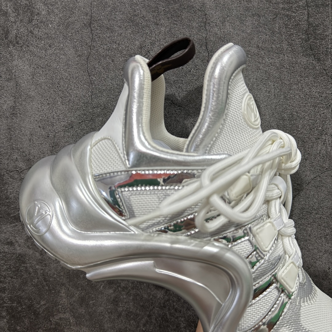 图片[7]-【YS纯原】广奢高端货Louis Vuitton 路易威登LV Archlight Sneakers系列 真皮拼色弓型拱桥底运动鞋 INS炸款 · 米兰走秀风 高奢质感 ✦ 高奢品牌走秀款 · 复古老爹＋舞蹈弓型轮廓 ✦ 升级原装5D礼盒＋全套原装配件 ✦ 支持NFC感应 · 直接跳转官网 ✦ 头层小牛皮革饰片 · 细节干净利落 ✦ 原厂网面＋真皮拼接 · 透气不闷脚 ✦ 独立开发 TPU回弹中底 · 轻量缓震 ✦ 组合 TPR耐磨大底 · 抓地稳、耐穿强 ✦ 超软皮内里＋柔软脚垫 · 上脚一秒舒适 尺码：35-39-选品中心