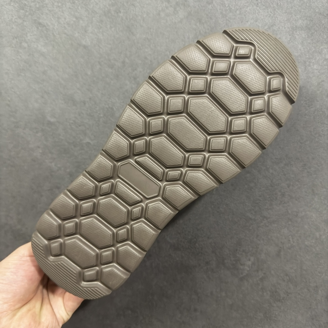 图片[9]-【公司级】ECCO爱步跑步鞋百搭舒适 秋冬新款厚底休闲运动鞋男鞋 灵动系列 黄景瑜同款 品质牛皮鞋面 轻盈柔韧 具有良好的透气性 细腻柔软 简约系带设计 可自由调节松紧 贴合脚型 PU泡沫橡胶大底 抓地力强 具有良好的防滑耐磨性 时尚简约 休闲百搭 货号： 875825 尺码：39 40 41 42 43 44 （皮鞋码）-选品中心