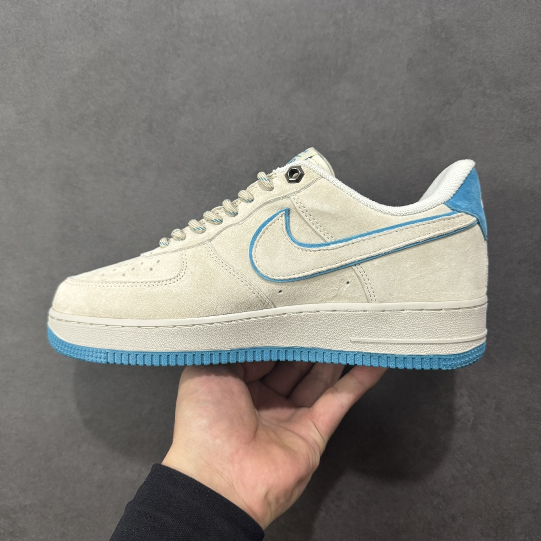 图片[2]-【定制版】Nike Air Force 1 \’07 Low “头层猪八拼接” 空军一号 高端定制 低帮 运动鞋 休闲鞋 折边针车 工艺难度大 原楦头原纸板 原装鞋盒 定制五金配件 内置全掌气垫 原厂鞋底 货号：DY9867-109 尺码：36 36.5 37.5 38 38.5 39 40 40.5 41 42 42.5 43 44 44.5 45 编码：HXSA250260-选品中心