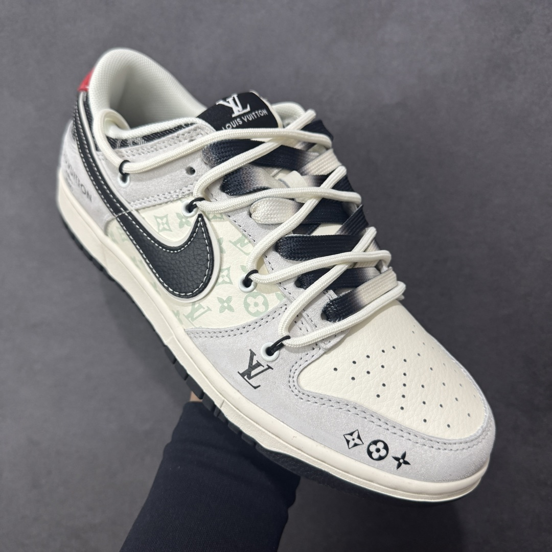 图片[3]-【定制版】Nike SB Dunk Low LV联名 荔纹勾抽绳 周年高端定制 低帮休闲板鞋 CX5050-Y53  #定制鞋盒 大厂纯原品质出货 超高清洁度 皮料切割干净无任何毛边 细节完美   尺码：36 36.5 37.5 38 38.5 39 40 40.5 41 42 42.5 43 44 44.5 45 编码：HXSB350360-选品中心