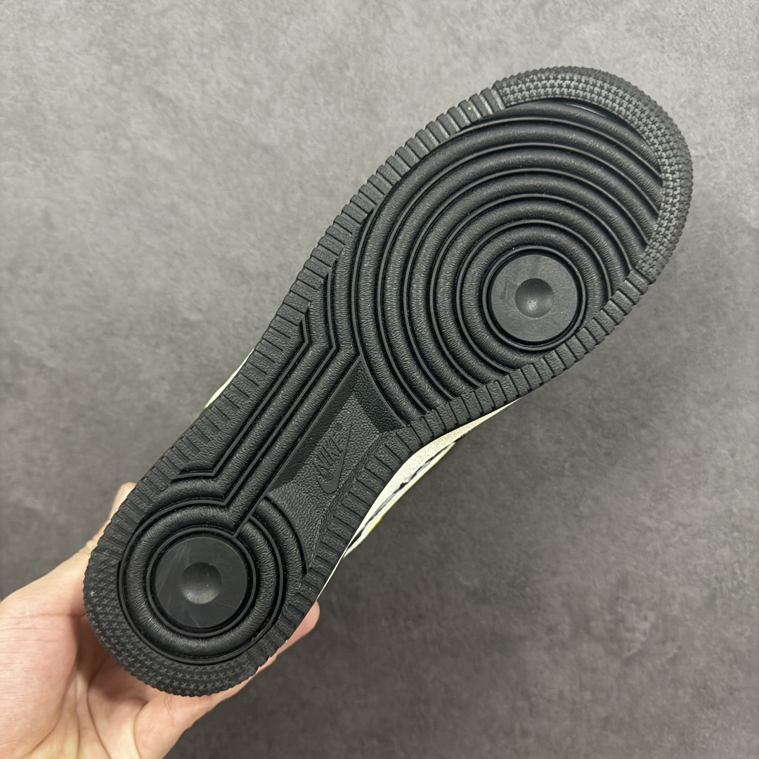 图片[9]-【定制版】Nike Air Force 1\’07 Low 联名 黄勾鬼脸 空军低帮休闲板鞋 SY1388-012  #原楦头原纸板 原装鞋盒 定制五金配件 内置全掌气垫 原厂鞋底  尺码：36 36.5 37.5 38 38.5 39 40 40.5 41 42 42.5 43 44 44.5 45 编码：HXSA310320-选品中心