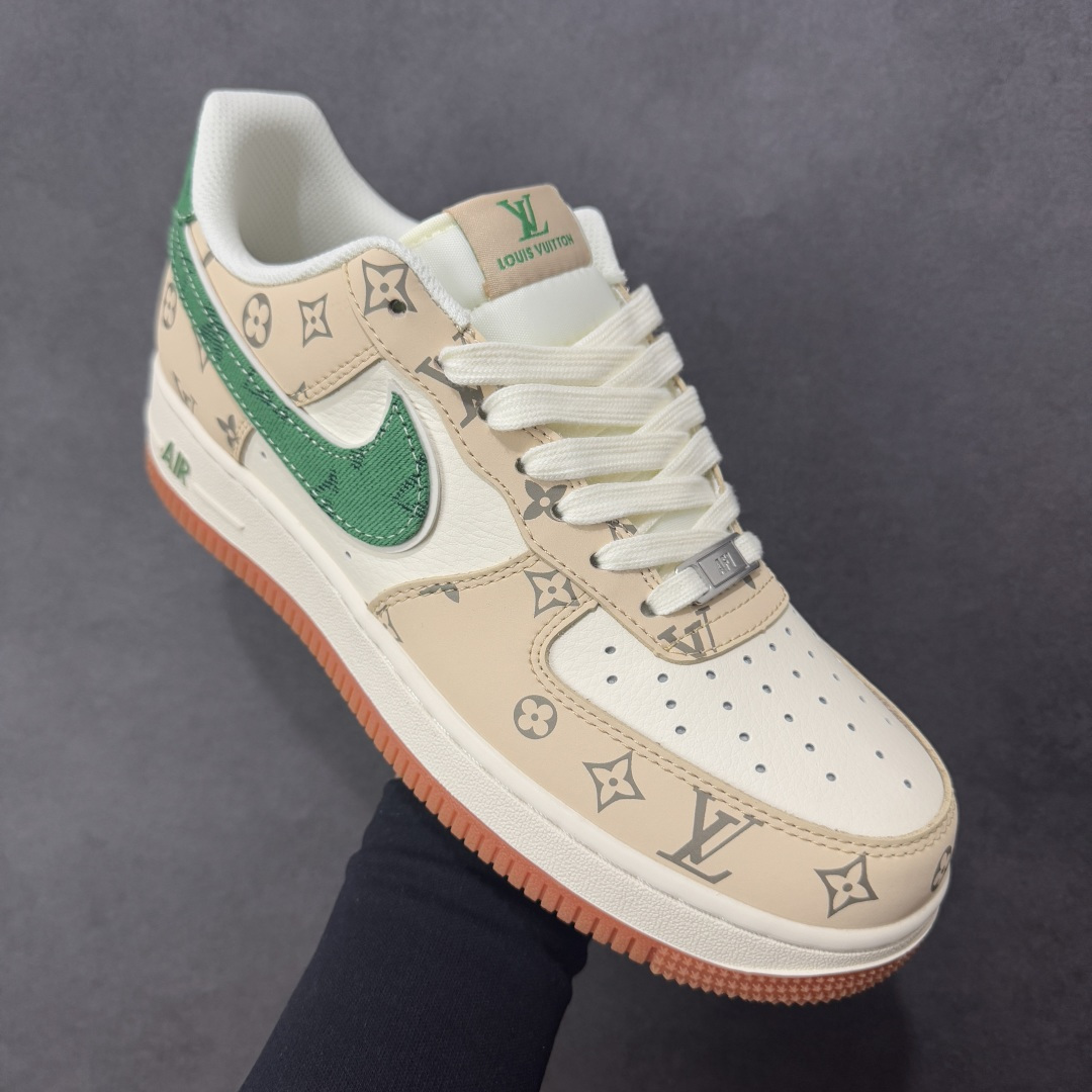 图片[3]-【定制版】NIke Air Force 1 \’07 Low “古驰联名——生胶绿勾”空军一号 低帮 运动鞋 休闲鞋 折边针车 工艺难度大 原楦头原纸板 原装鞋盒 定制五金配件 内置全掌气垫 原厂鞋底 货号：XS1958-627 尺码：36 36.5 37.5 38 38.5 39 40 40.5 41 42 42.5 43 44 44.5 45 编码：HXSA310320-选品中心