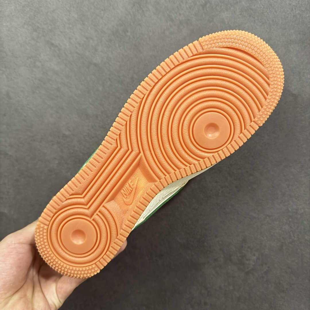 图片[9]-【定制版】NIke Air Force 1 \’07 Low “古驰联名——生胶绿勾”空军一号 低帮 运动鞋 休闲鞋 折边针车 工艺难度大 原楦头原纸板 原装鞋盒 定制五金配件 内置全掌气垫 原厂鞋底 货号：XS1958-627 尺码：36 36.5 37.5 38 38.5 39 40 40.5 41 42 42.5 43 44 44.5 45 编码：HXSA310320-选品中心