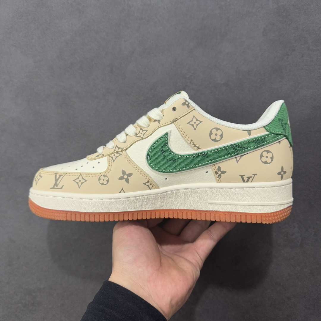 图片[2]-【定制版】NIke Air Force 1 \’07 Low “古驰联名——生胶绿勾”空军一号 低帮 运动鞋 休闲鞋 折边针车 工艺难度大 原楦头原纸板 原装鞋盒 定制五金配件 内置全掌气垫 原厂鞋底 货号：XS1958-627 尺码：36 36.5 37.5 38 38.5 39 40 40.5 41 42 42.5 43 44 44.5 45 编码：HXSA310320-选品中心