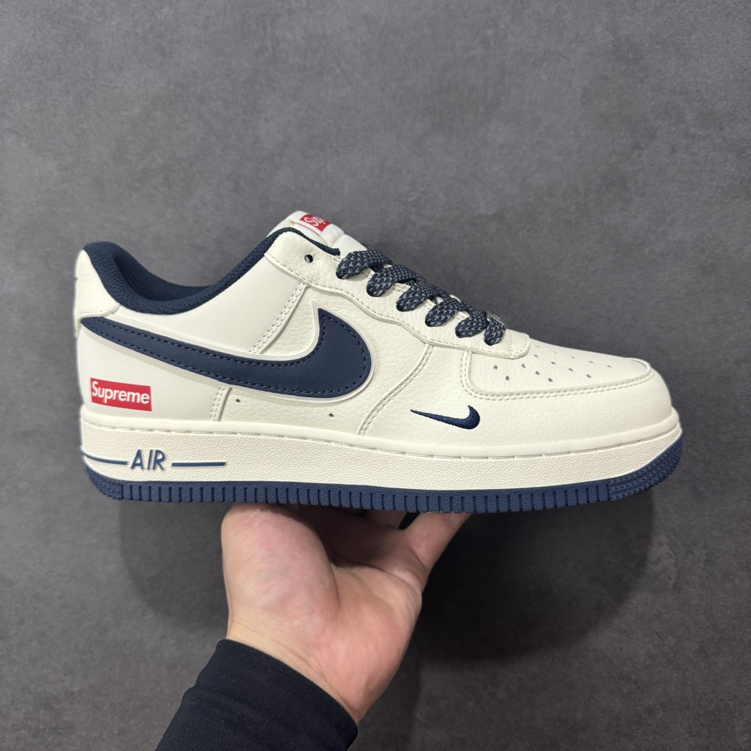 【定制版】NIke Air Force 1 \'07 Low “Supreme-午夜蓝”空军一号 低帮 运动鞋 休闲鞋 折边针车 工艺难度大 原楦头原纸板 原装鞋盒 定制五金配件 内置全掌气垫 原厂鞋底 货号:JP8028-061 尺码:36 36.5 37.5 38 38.5 39 40 40.5 41 42 42.5 43 44 44.5 45-选品中心