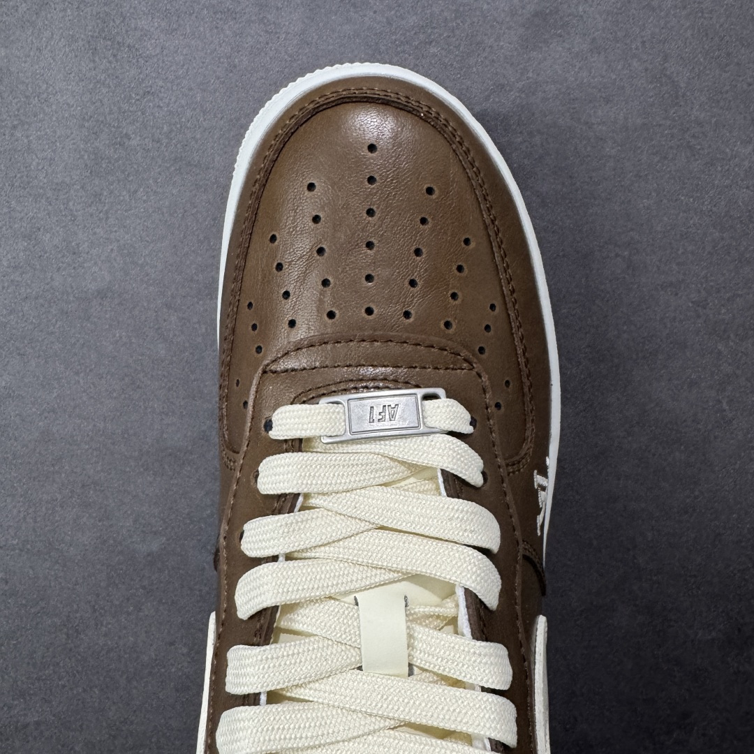 图片[8]-【定制版】Nike Air Force 1\’07 Low 联名 焦糖拿铁 空军低帮休闲板鞋 NH0601-587  #原楦头原纸板 高端定制鞋盒 原厂鞋底 超高清洁度 细节完美  尺码：36 36.5 37.5 38 38.5 39 40 40.5 41 42 42.5 43 44 44.5 45 编码：HXSB310320-选品中心