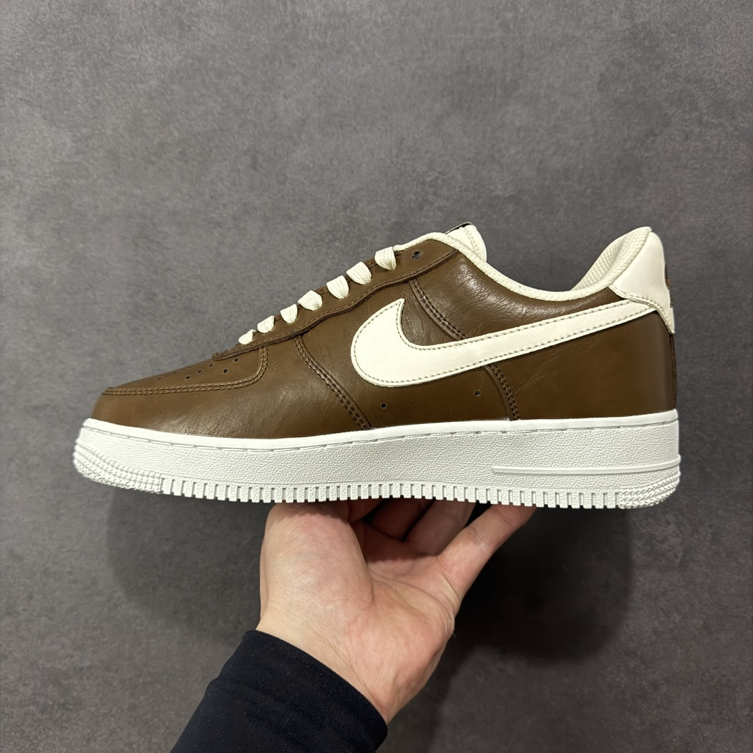 图片[2]-【定制版】Nike Air Force 1\’07 Low 联名 焦糖拿铁 空军低帮休闲板鞋 NH0601-587  #原楦头原纸板 高端定制鞋盒 原厂鞋底 超高清洁度 细节完美  尺码：36 36.5 37.5 38 38.5 39 40 40.5 41 42 42.5 43 44 44.5 45 编码：HXSB310320-选品中心