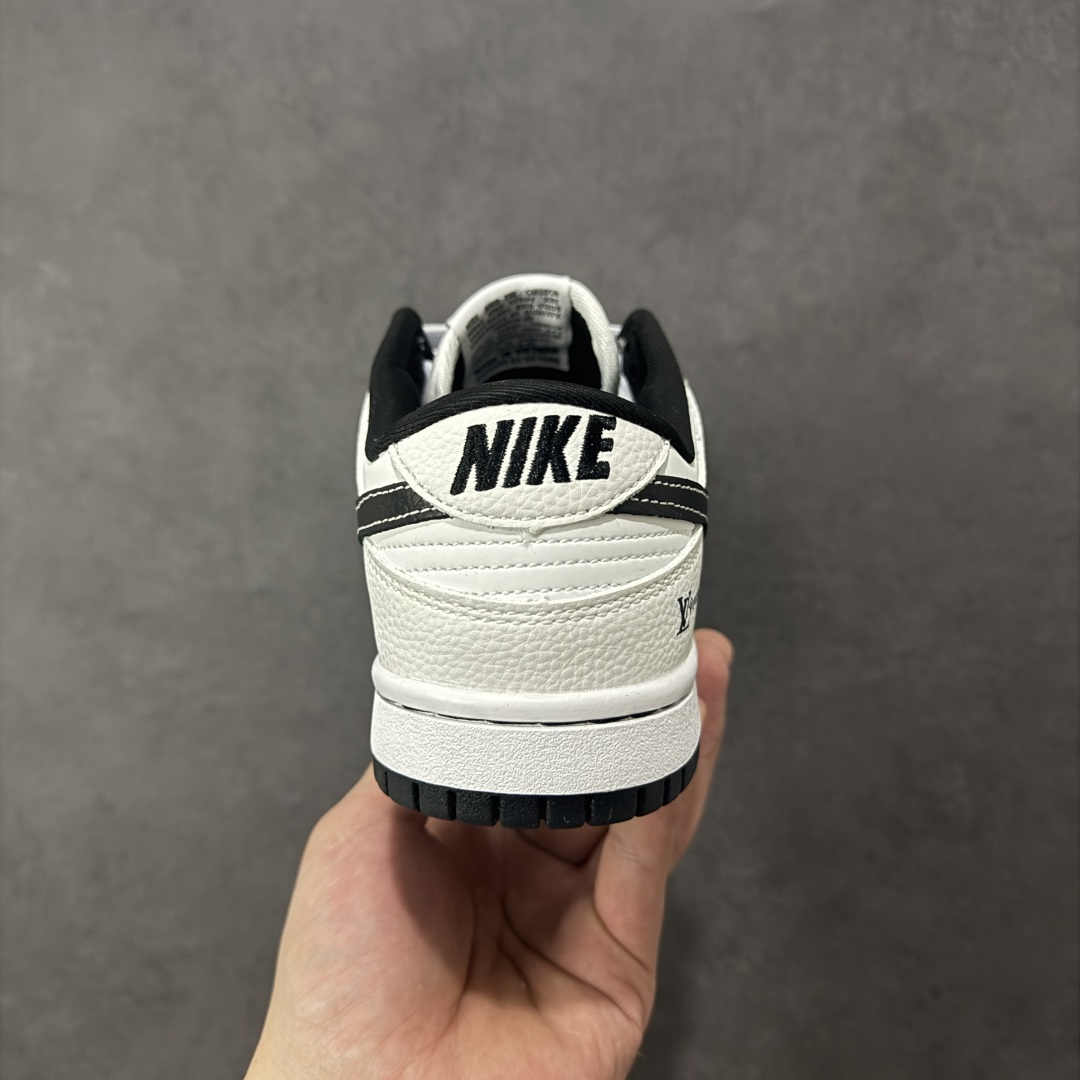 图片[4]-【定制版】NK SB Dunk Low“LV联名——白黑” 高端定制 低帮休闲板鞋 定制鞋盒 Ortholite鞋垫透气防臭 大厂纯原品质出货 超高清洁度 皮料切割干净无任何毛边 细节完美 货号：YF9511-908 尺码： 36 36.5 37.5 38 38.5 39 40 40.5 41 42 42.5 43 44 44.5 45 编码：HXSB330340-选品中心