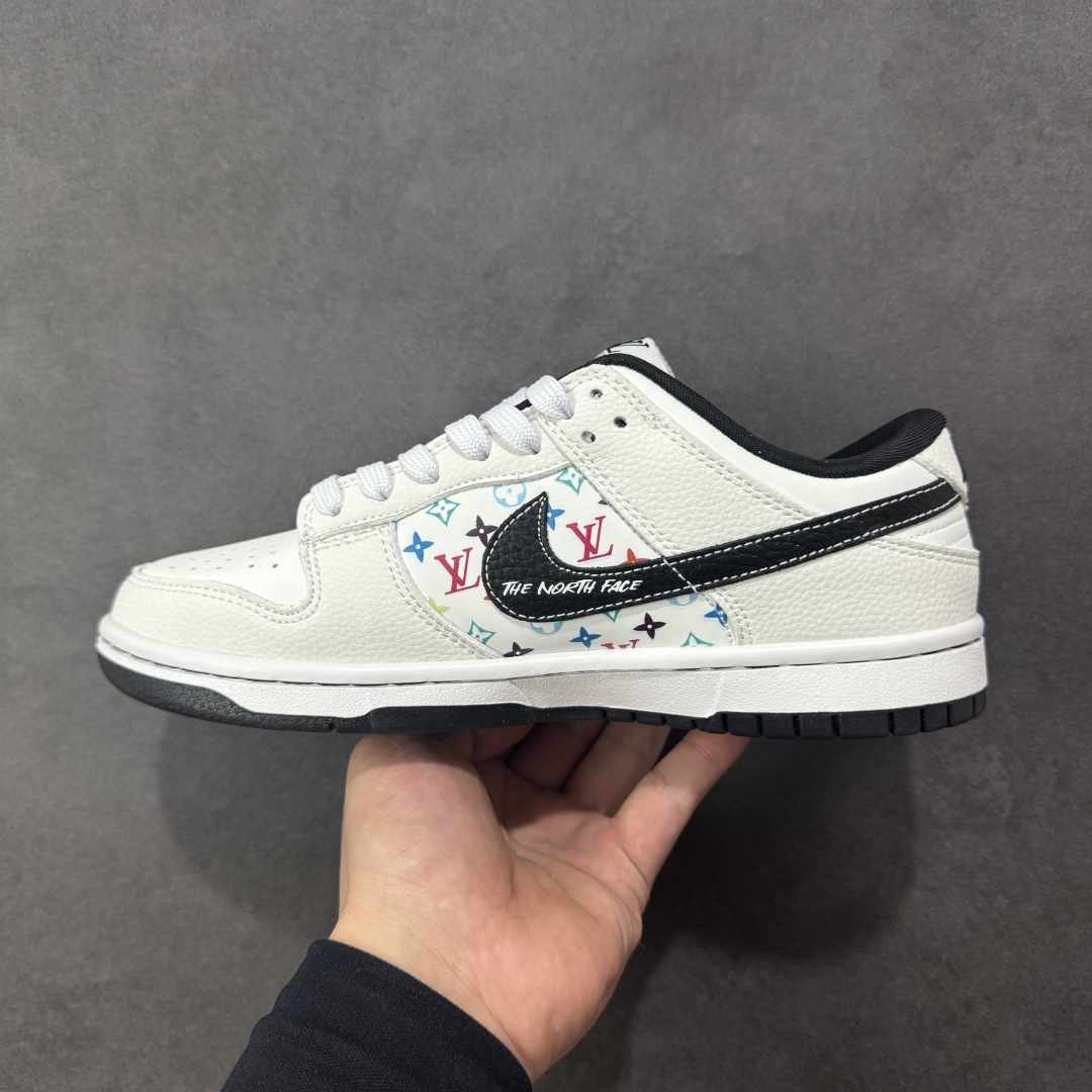 图片[2]-【定制版】NK SB Dunk Low“LV联名——白黑” 高端定制 低帮休闲板鞋 定制鞋盒 Ortholite鞋垫透气防臭 大厂纯原品质出货 超高清洁度 皮料切割干净无任何毛边 细节完美 货号：YF9511-908 尺码： 36 36.5 37.5 38 38.5 39 40 40.5 41 42 42.5 43 44 44.5 45 编码：HXSB330340-选品中心