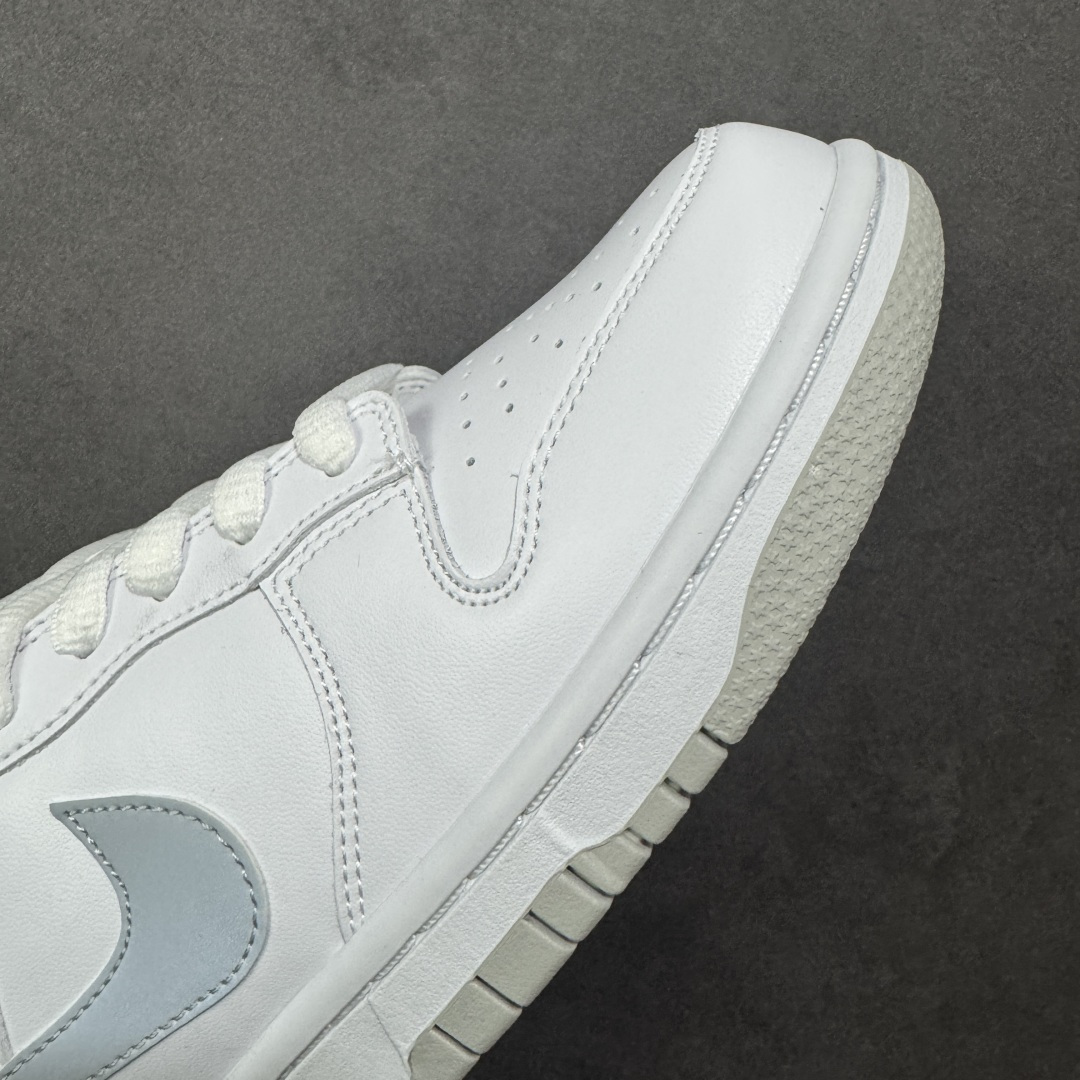 图片[5]-【公司级】耐克 Supreme X Nike Dunk Low 94 运动鞋复古解构绑带板鞋 皮革与合成材质组合鞋面，经久耐穿，柔软非凡 泡绵中底，缔造轻盈回弹的缓震效果 橡胶外底搭配圆形支点设计，铸就非凡抓地力，尽显经典风范 从篮板到滑板，Nike Dunk 的影响力毋庸置疑。尽管 1985 年以篮球鞋形式亮相，但其平整而具有抓附力的鞋底闯入了滑板运动员的视野，堪称滑板鞋的理想之选。几十年来，Dunk 不断直击全球各地滑板手的灵魂，推出不计其数的配色方案，追求创造力和功能性兼得的理想境界，彰显亚文化风采。 货号：HQ8487-100 尺码：36-46半 编码：XZB270280-选品中心