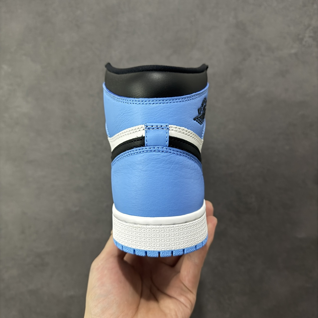 图片[4]-【DG纯原特价】Air Jordan 1 \” University Blue \” AJ1乔1高帮文化篮球鞋 蓝白 DZ5485-400 全新订单出货 高端零售平台外贸专供品质 行业第一梯队大厂出品 原鞋原厂皮料开发打造 完美低趴后仰鞋头 鞋盒钢印 美金外标 原厂竖纹防尘包装纸 整体楦型完美呈现 最大限度还原公司正品 尺码：36-47.5 编码：JNB290300-选品中心