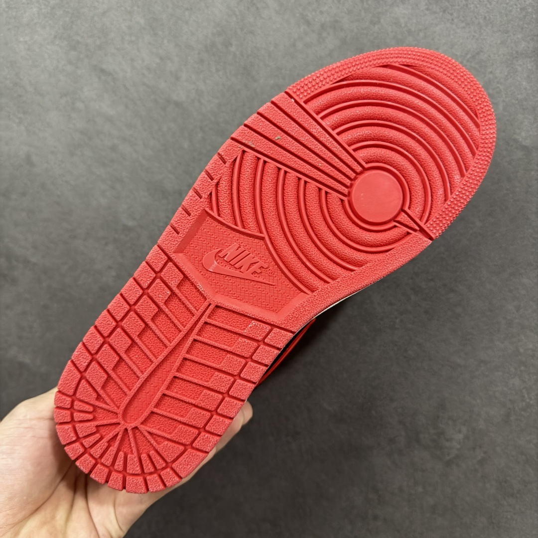 图片[9]-【DG纯原特价】Air Jordan 1 \” University Blue \” AJ1乔1高帮文化篮球鞋 黑红 FD4810-061 全新订单出货 高端零售平台外贸专供品质 行业第一梯队大厂出品 原鞋原厂皮料开发打造 完美低趴后仰鞋头 鞋盒钢印 美金外标 原厂竖纹防尘包装纸 整体楦型完美呈现 最大限度还原公司正品 尺码：36-47.5 编码：JNB290300-选品中心