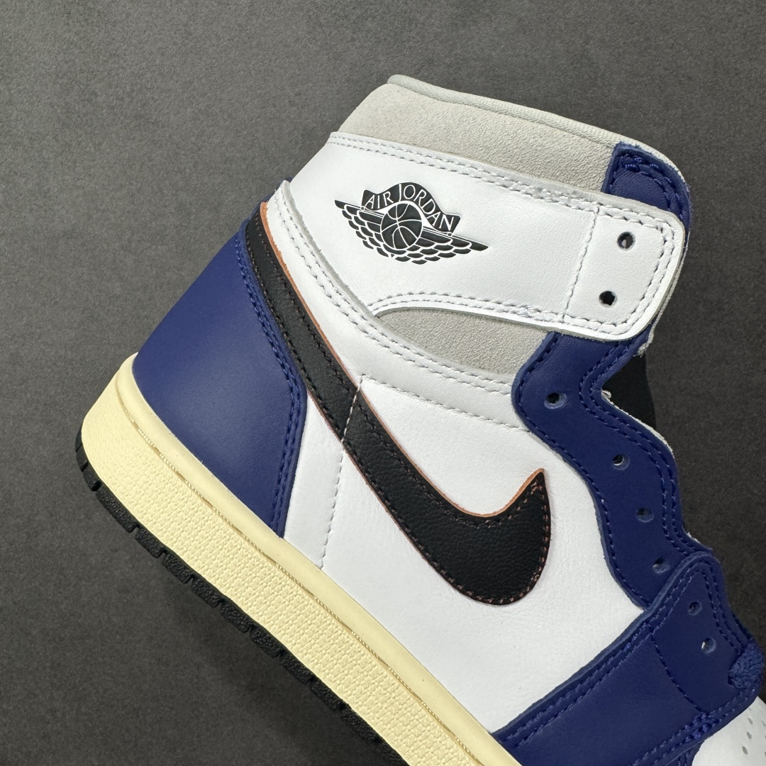 图片[6]-【DG纯原特价】Air Jordan 1 \” University Blue \” AJ1乔1高帮文化篮球鞋 DZ5485-100 全新订单出货 高端零售平台外贸专供品质 行业第一梯队大厂出品 原鞋原厂皮料开发打造 完美低趴后仰鞋头 鞋盒钢印 美金外标 原厂竖纹防尘包装纸 整体楦型完美呈现 最大限度还原公司正品 尺码：40-47.5 编码：JNB290300-选品中心