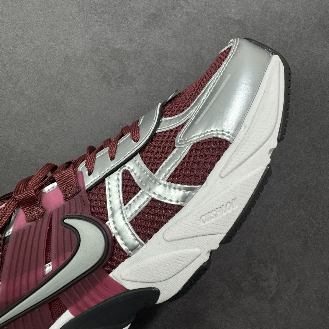 图片[6]-【公司级】耐克NIKE V2K RUN跑步鞋复古风潮 网面透气运动鞋 灰银紧致的鞋面材质提供良好的包裹性鞋侧 Swoosh以及鞋头部分搭配增添不少亮点的镀铬细节鞋垫上印有Bill Bowerman头像 将细节拉满中底饰有独特的做旧效果 最后搭载黑色外底凸显整双鞋的复古气质 货号：FD0736-601 尺码：36 36.5 37.5 38 38.5 39 40 40.5 41 42 42.5 43 44 45-选品中心