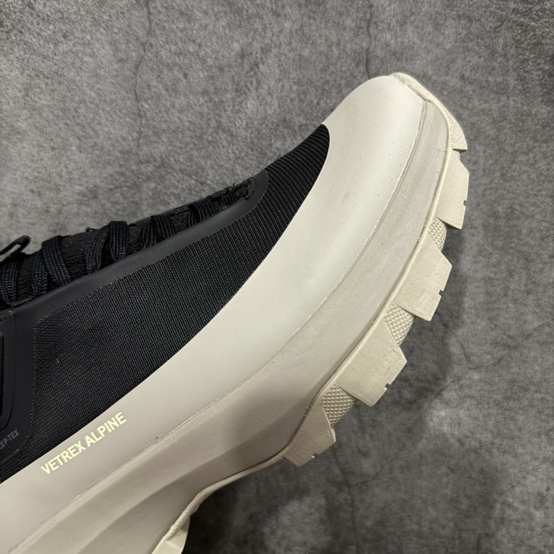 图片[6]-【公司级】Arcteryx始祖鸟 Vertex Alpine GTX M 男女情侣款低帮登山鞋 适合技术路线单日徒步穿着 aerios 鞋受到长途野外跑步鞋的启发 适合在变化的地形上进行快速轻快的徒步旅行穿着，舒适而有支撑性，鞋面更轻薄透气舒适。敏捷、稳定和技术路线上的自信源于vibram® megagrip外底、压缩eva内底以及一体的tpu 尺码：36-45-选品中心