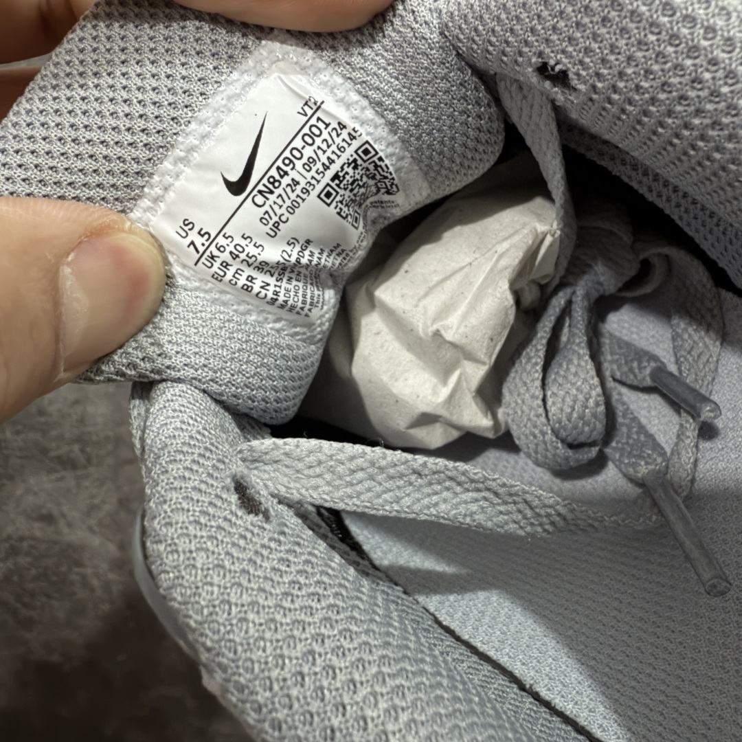 图片[7]-【顶级芯片版】Nike Air Max 90 舒适 复古 合成革减震防滑透气 低帮 休闲跑步鞋 灰色 CN8490-001 鞋舌标可扫码 海外欧州过验版 原纸版原楦头 顶级90款问市 开发数月 原版开发 多道QC质检 鞋型完美复刻 原厂级别工艺 正确色卡 正确气垫蓝光 正确大底 独家私模 采用进口头层牛皮拼接 定位高端市场 行业标杆工艺 尺码：40 40.5 41 42 42.5 43 44 44.5 45 46-选品中心