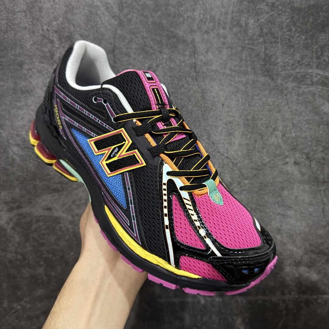 图片[3]-【GS纯原】新百伦 New Balance M1906系列 复古运动鞋单品宝藏老爹鞋 M1906RCP 高端品质 超高清洁度 市场唯一防伪蓝光跳码鞋标💪🏻 作为NB最经典的档案鞋型之一，与2002一样，1906有着NB最成熟的技术加持和复古款式，而本次推出的版本参照2002r的定位，相信会在性价两端做出权衡。单从造型上来看，依旧是vibe风格，味道很正，细节也很酷，这双1906r无疑必能打入复古跑鞋爱好者的年度鞋款名录。 尺码：36-45半-选品中心