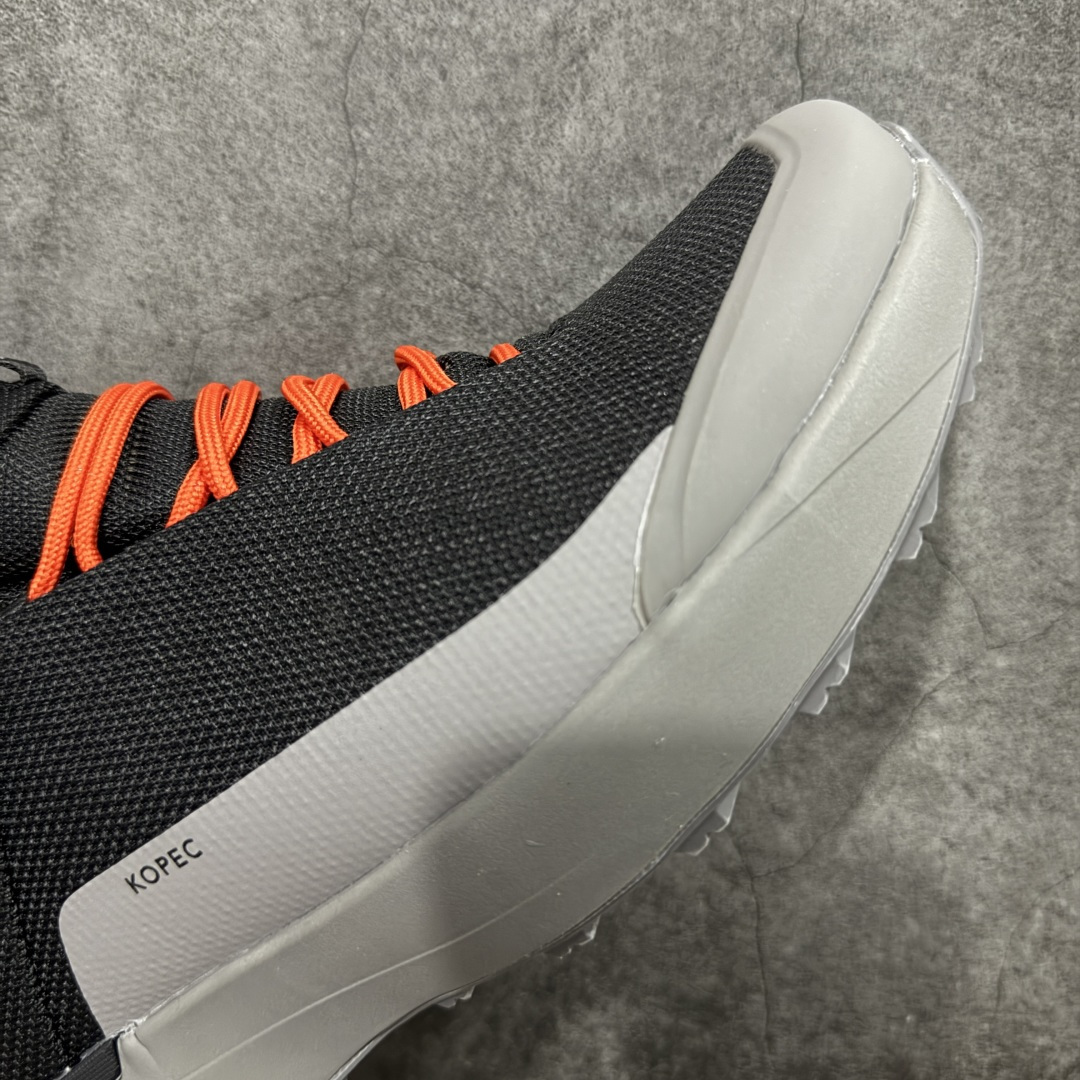 图片[6]-【公司级】始祖鸟ArcTeryx Kopec GTX M Mid 覆盖透气男越野跑鞋 中帮 正确后跟刺绣 完美细节版型 官方同步上架 适合技术路线单日徒步穿着 aeriosflgtx鞋受到长途野外跑步鞋的启发 适合在变化的地形上进行快速轻快的徒步旅行穿着，舒适而有支撑性，使您充满信心。该设计与脚部融为一体，可最大限度地减少摩擦，gore-tex保护膜网砂，采用gore隐形适体(invisiblefit)技术，更轻薄舒适。敏捷、稳定和技术路线上的自信源于vibram® megagrip外底、压缩eva内底以及一体的tpu。重量约：275g技术特点透气轻量耐磨鞋子鞋外底结构vibram®megagripM橡胶化合材料耐用柔软鞋子结构tpu鞋头可防磨损压缩eva泡沫内底以及一体的tpu铁芯提高了灵活性和稳定性，使您充满信心鞋子衬垫结构4mm厚ortholiteM3d模制插片材料gore-tex薄膜tpu高耐磨保护膜cordura® MX 尺码：39-45 编码： ABC370380-选品中心