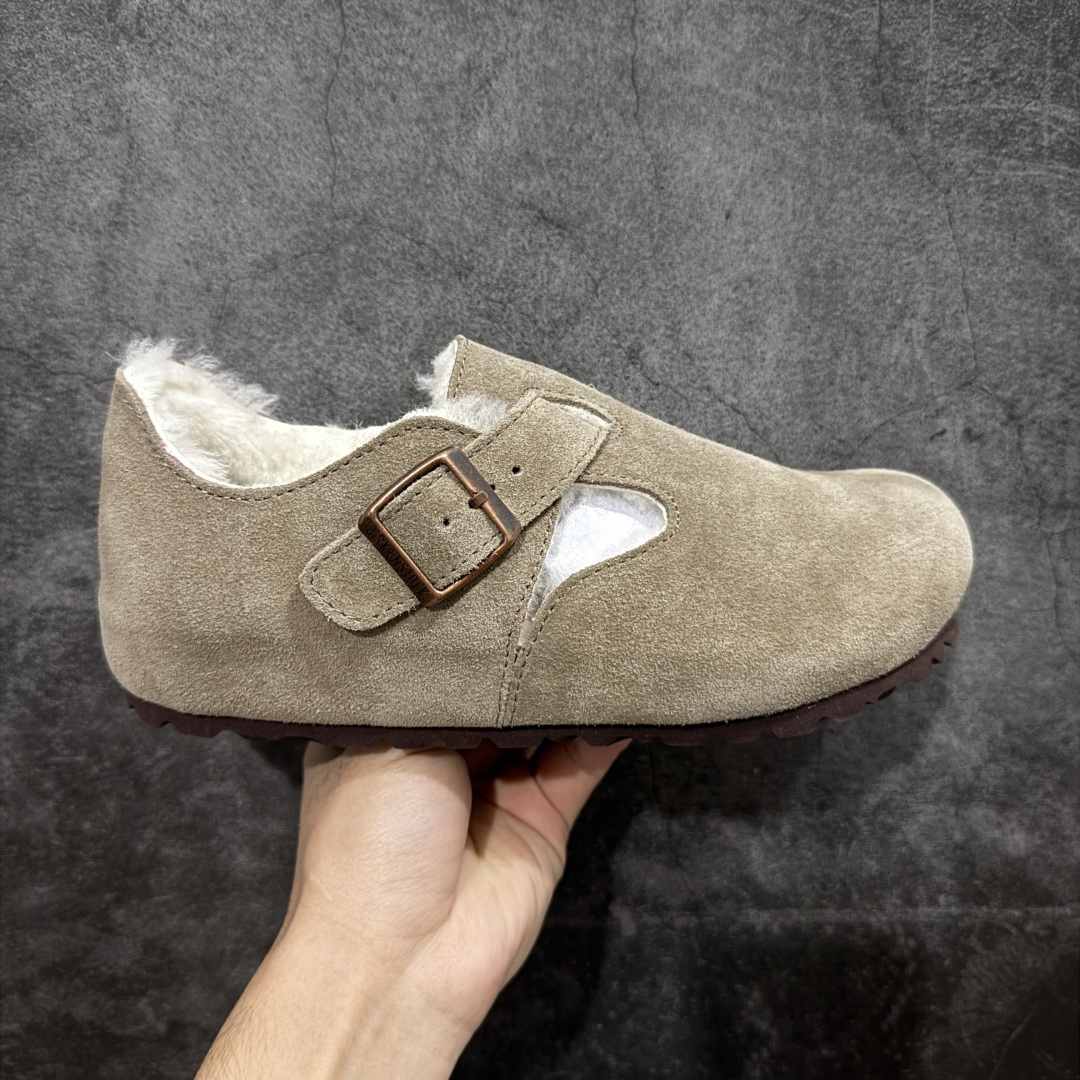 【纯原H版】Birkenstock\\t 勃肯/博肯软木软底全包 半拖 羊毛一体拖鞋 十年ZP代工厂老师傅工艺 纯手工打造原汁原味博肯 市场最强版 没有之一 鞋面设计：选用陸丰A级进口羊皮毛，质地细腻，手感丰满；尺寸间障均匀，柔软，深度保暖；吸湿，进气，排汗 鞋子内里：化质澳洲羔羊皮分子结构可将水蒸气吸进多孔构体中，吸湿性好，透气性极住，保持脚底干爽 鞋底设计：型模EVA极富弹性，加持胎面设计，升级版独家私模，柔软回弹性好，耐折耐磨，防滑防踢 尺码： 35 36 37 38 39 40 41 42 43 44 45-选品中心