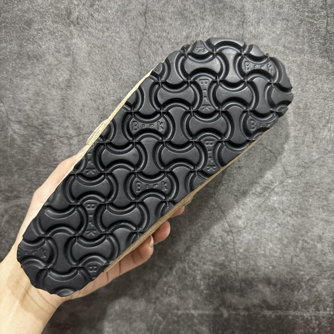 图片[9]-【纯原H版】Birkenstock\\t 勃肯/博肯软木软底全包 半拖 羊毛一体拖鞋 十年ZP代工厂老师傅工艺 纯手工打造原汁原味博肯 市场最强版 没有之一 鞋面设计：选用陸丰A级进口羊皮毛，质地细腻，手感丰满；尺寸间障均匀，柔软，深度保暖；吸湿，进气，排汗 鞋子内里：化质澳洲羔羊皮分子结构可将水蒸气吸进多孔构体中，吸湿性好，透气性极住，保持脚底干爽 鞋底设计：型模EVA极富弹性，加持胎面设计，升级版独家私模，柔软回弹性好，耐折耐磨，防滑防踢 尺码： 35 36 37 38 39 40 41 42 43 44 45-选品中心