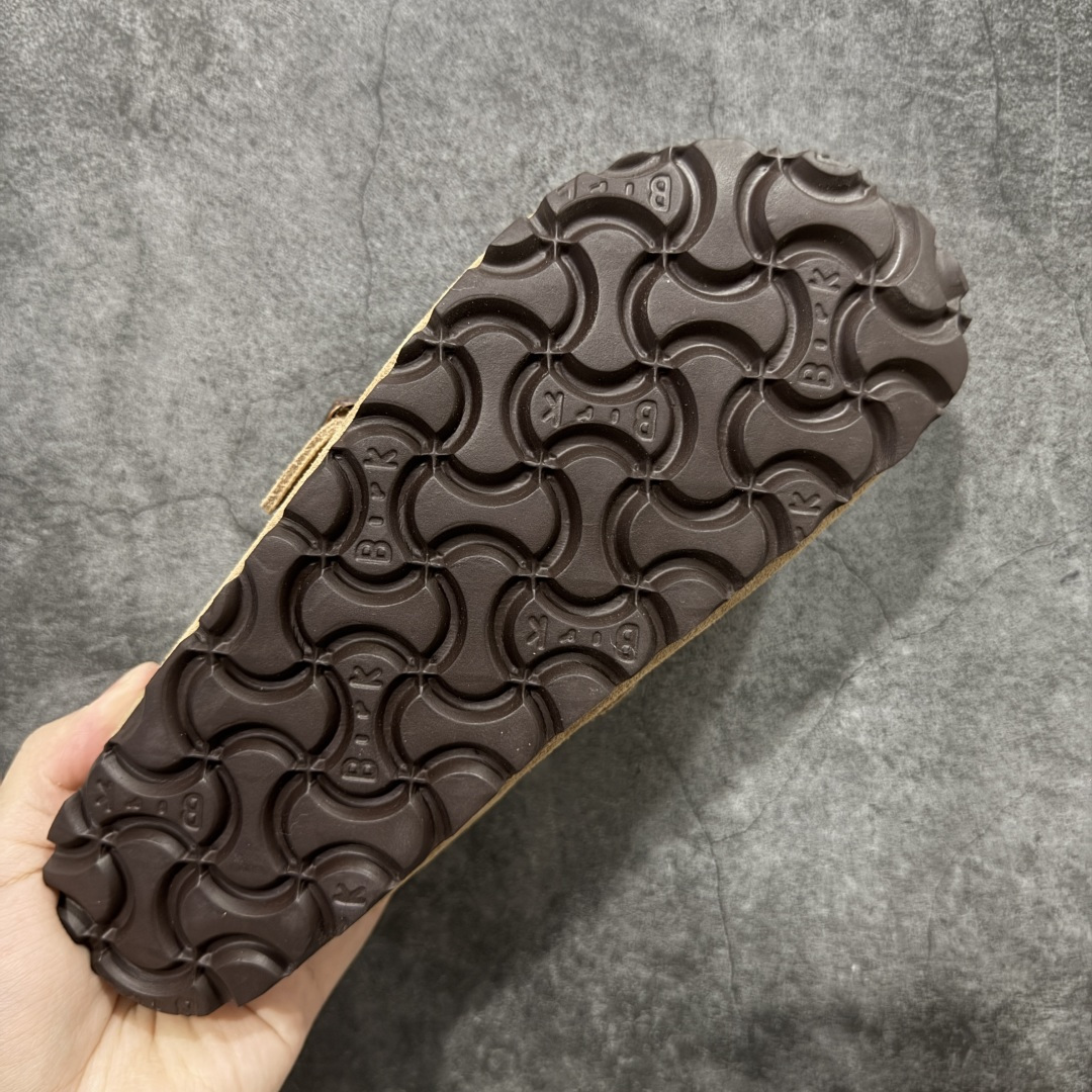 图片[9]-【纯原H版】Birkenstock\\t 勃肯/博肯软木软底全包 半拖 羊毛一体拖鞋 十年ZP代工厂老师傅工艺 纯手工打造原汁原味博肯 市场最强版 没有之一 鞋面设计：选用陸丰A级进口羊皮毛，质地细腻，手感丰满；尺寸间障均匀，柔软，深度保暖；吸湿，进气，排汗 鞋子内里：化质澳洲羔羊皮分子结构可将水蒸气吸进多孔构体中，吸湿性好，透气性极住，保持脚底干爽 鞋底设计：型模EVA极富弹性，加持胎面设计，升级版独家私模，柔软回弹性好，耐折耐磨，防滑防踢 尺码： 35 36 37 38 39 40 41 42 43 44 45-选品中心