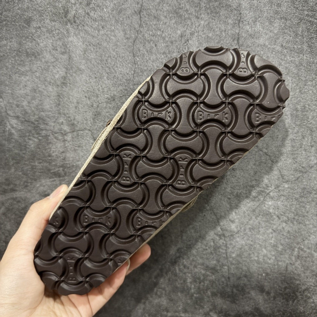 图片[9]-【纯原H版】Birkenstock\\t 勃肯/博肯软木软底全包 半拖 羊毛一体拖鞋 十年ZP代工厂老师傅工艺 纯手工打造原汁原味博肯 市场最强版 没有之一 鞋面设计：选用陸丰A级进口羊皮毛，质地细腻，手感丰满；尺寸间障均匀，柔软，深度保暖；吸湿，进气，排汗 鞋子内里：化质澳洲羔羊皮分子结构可将水蒸气吸进多孔构体中，吸湿性好，透气性极住，保持脚底干爽 鞋底设计：型模EVA极富弹性，加持胎面设计，升级版独家私模，柔软回弹性好，耐折耐磨，防滑防踢 尺码： 35 36 37 38 39 40 41 42 43 44 45-选品中心