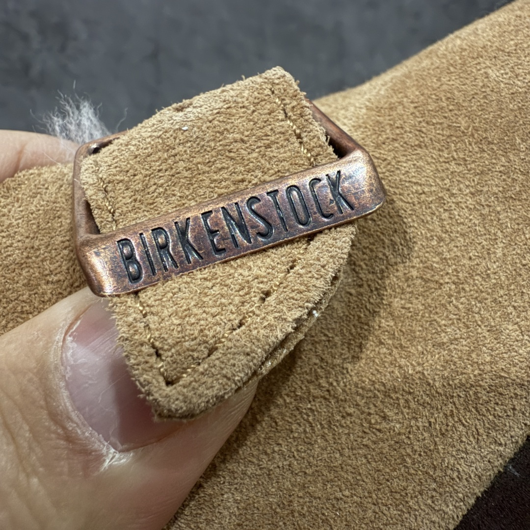 图片[2]-【纯原H版】Birkenstock\\t 勃肯/博肯软木软底全包 半拖 羊毛一体拖鞋 十年ZP代工厂老师傅工艺 纯手工打造原汁原味博肯 市场最强版 没有之一 鞋面设计：选用陸丰A级进口羊皮毛，质地细腻，手感丰满；尺寸间障均匀，柔软，深度保暖；吸湿，进气，排汗 鞋子内里：化质澳洲羔羊皮分子结构可将水蒸气吸进多孔构体中，吸湿性好，透气性极住，保持脚底干爽 鞋底设计：型模EVA极富弹性，加持胎面设计，升级版独家私模，柔软回弹性好，耐折耐磨，防滑防踢 尺码： 35 36 37 38 39 40 41 42 43 44 45-选品中心