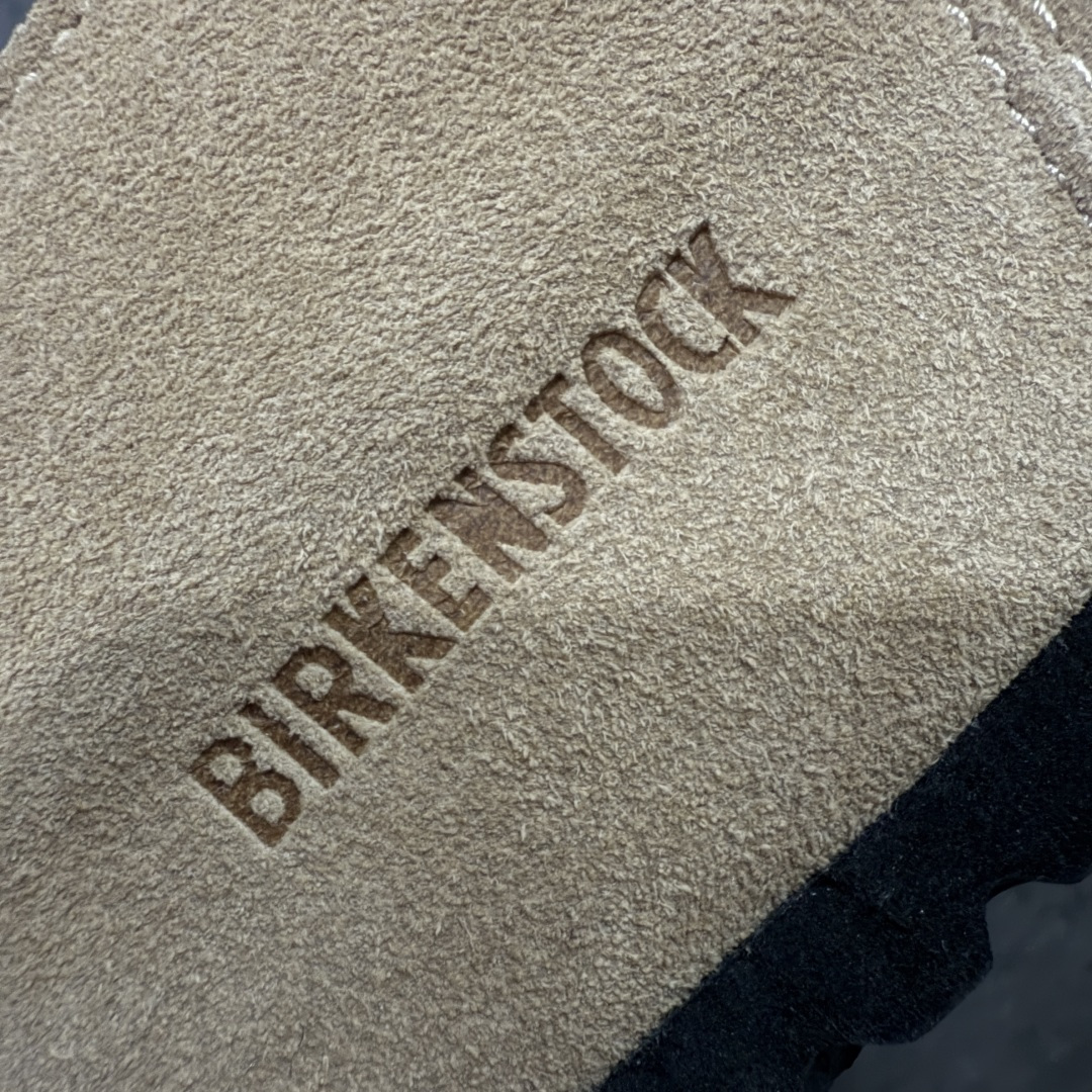 图片[6]-【纯原H版】Birkenstock\\t 勃肯/博肯软木软底全包 半拖 羊毛一体拖鞋 十年ZP代工厂老师傅工艺 纯手工打造原汁原味博肯 市场最强版 没有之一 鞋面设计：选用陸丰A级进口羊皮毛，质地细腻，手感丰满；尺寸间障均匀，柔软，深度保暖；吸湿，进气，排汗 鞋子内里：化质澳洲羔羊皮分子结构可将水蒸气吸进多孔构体中，吸湿性好，透气性极住，保持脚底干爽 鞋底设计：型模EVA极富弹性，加持胎面设计，升级版独家私模，柔软回弹性好，耐折耐磨，防滑防踢 尺码： 35 36 37 38 39 40 41 42 43 44 45-选品中心